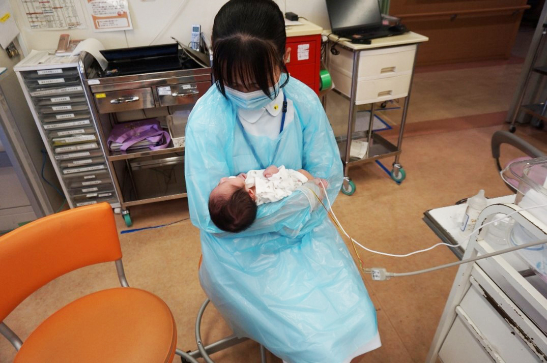 講演する厚生労働省の大島事務次官